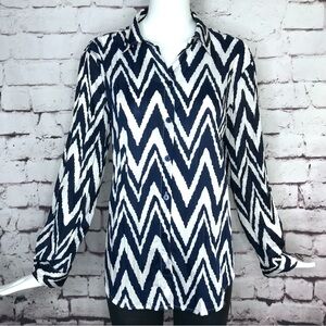 CHICO’S Navy & White Chevron crinkle coverup shirt Medium blouse Chico’s Size 1